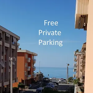  Apartment Casalmare Via Asse Italien